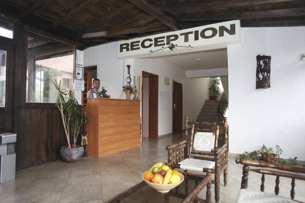 Hotel Laguna Lozeneț Exterior foto